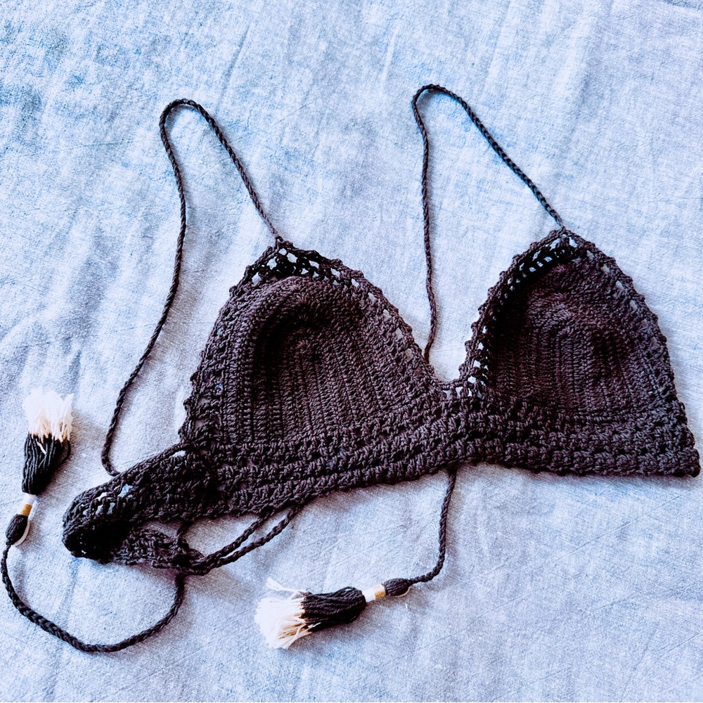 NEW♥️ SHE MADE ME FREE PEOPLE BLACK CROCHET BRALETTE LONGLINE BIKINI TOP sz S/M